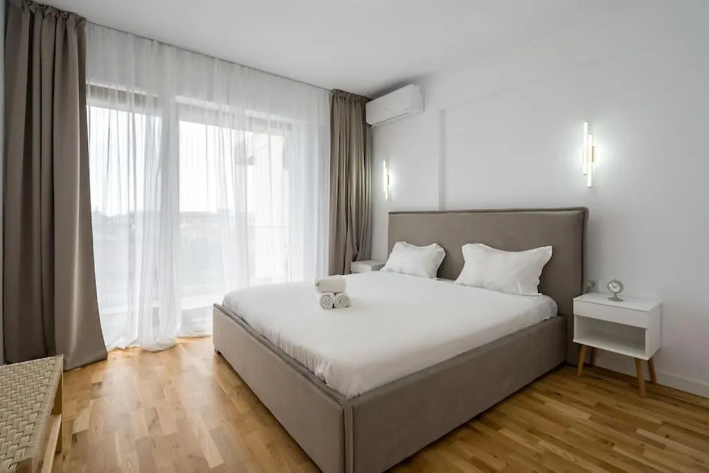 The White - Family Escape - Loft Apartment Voluntari