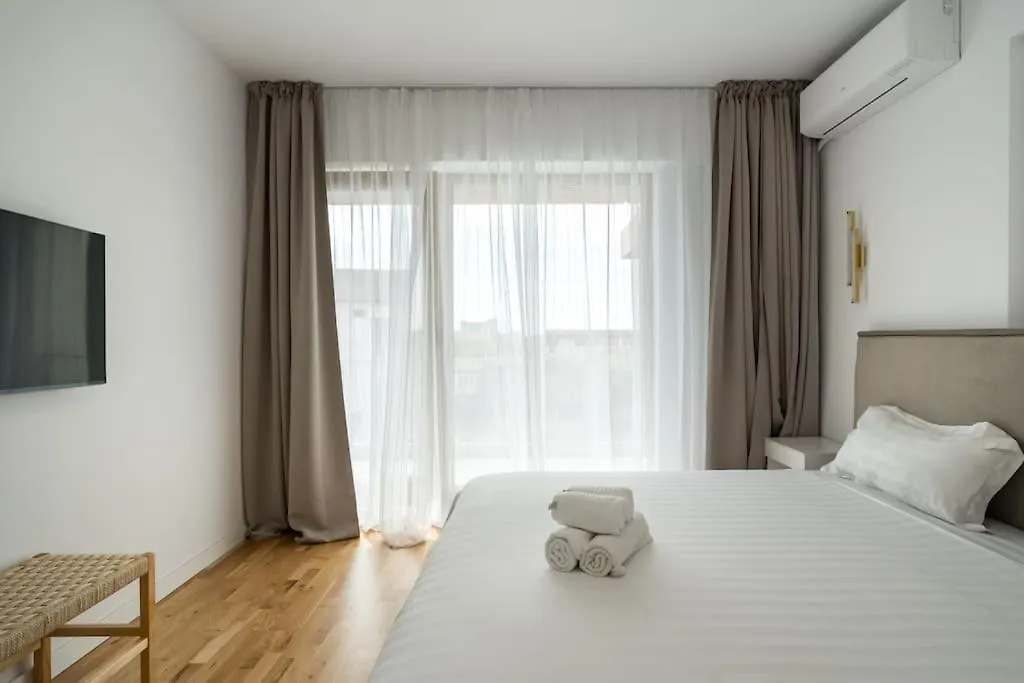 The White - Family Escape - Loft Apartment Voluntari
