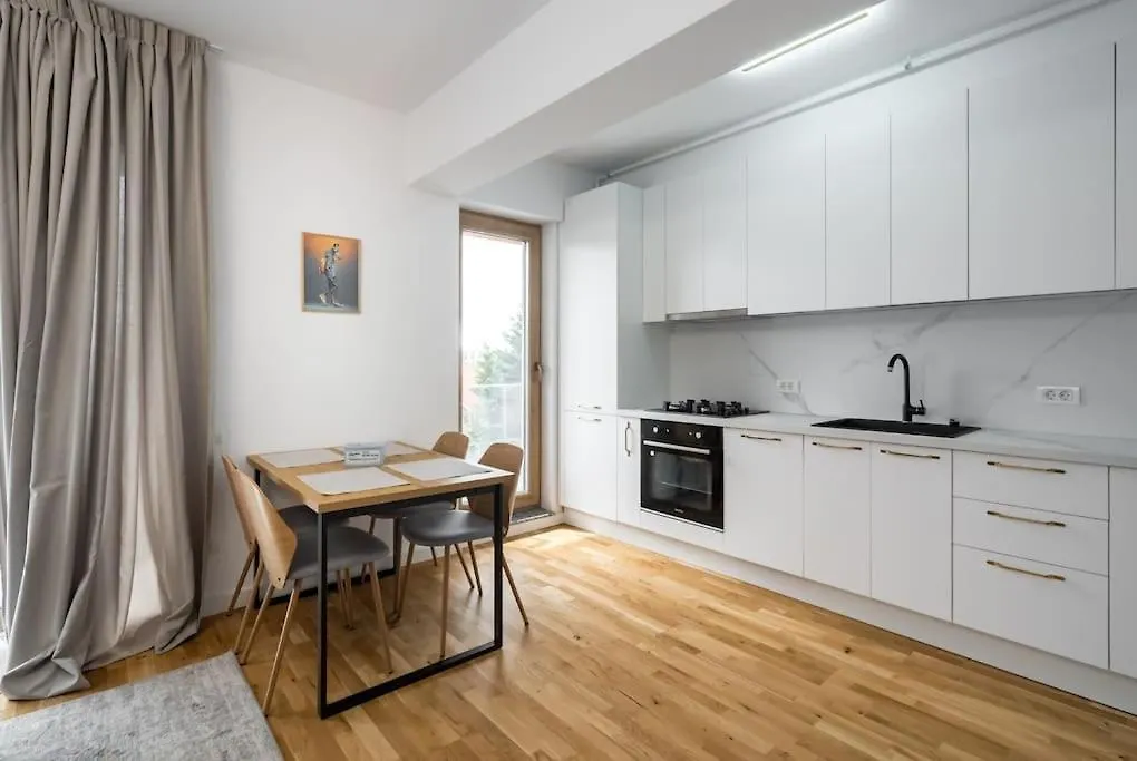 The White - Family Escape - Loft Apartment Voluntari