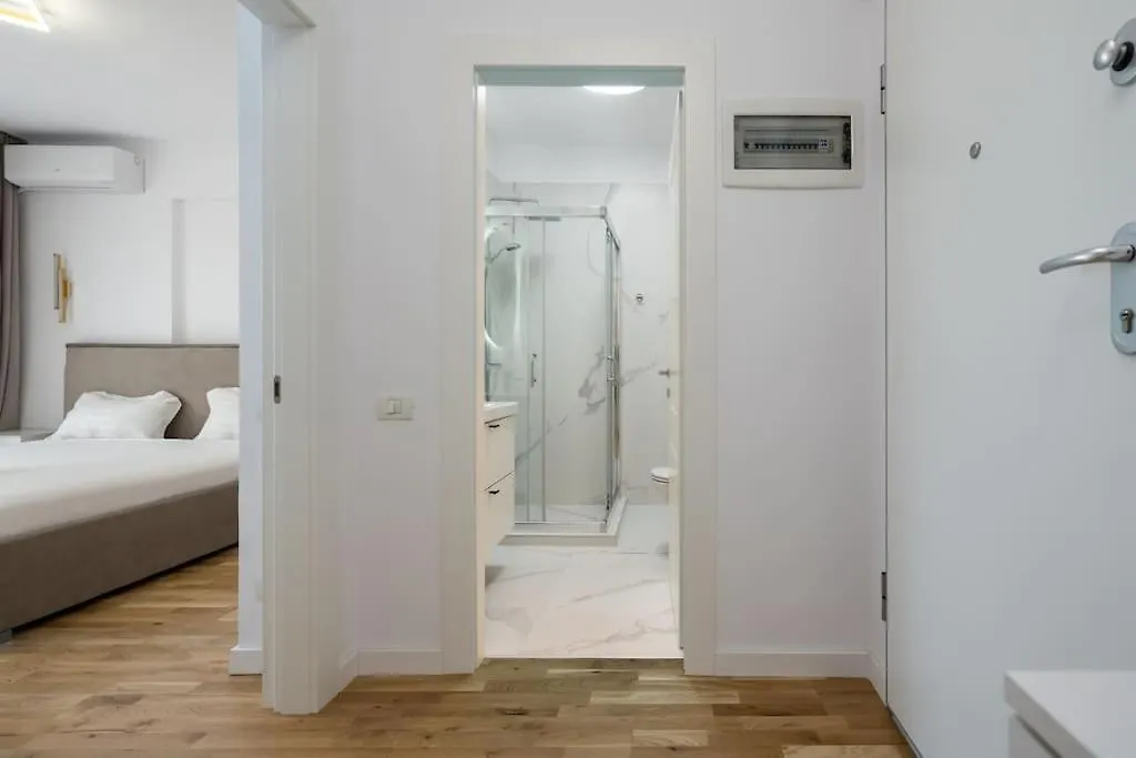 The White - Family Escape - Loft Apartment Voluntari